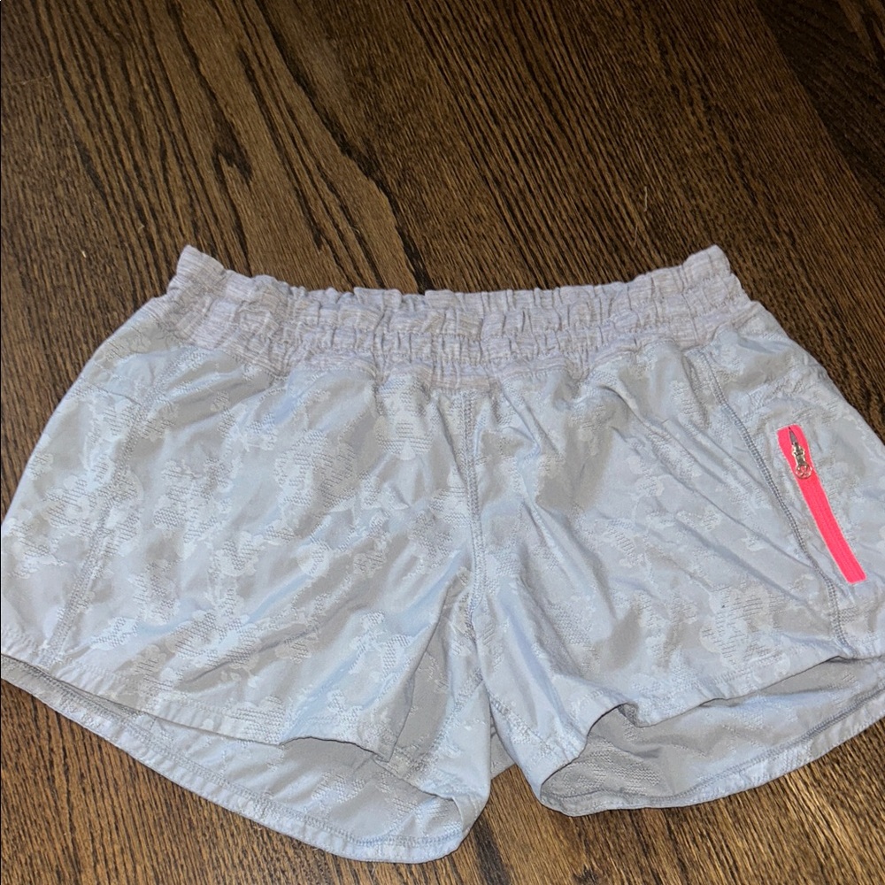 Lululemon women’s Shorts with Pink Accent 8
